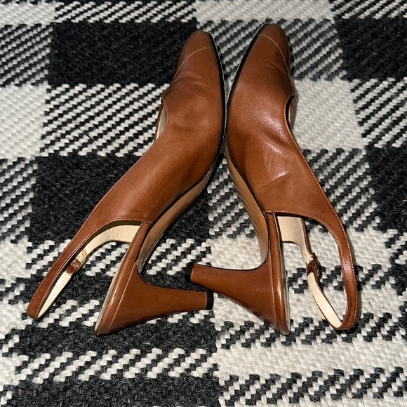 Salvatore Ferragamo Brown Heels with Pointed Toe Fan Cognac Slingback 7.5 - Picture 7 of 8